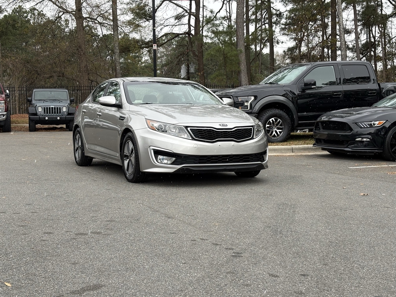 2011 Kia Optima Hybrid's photo
