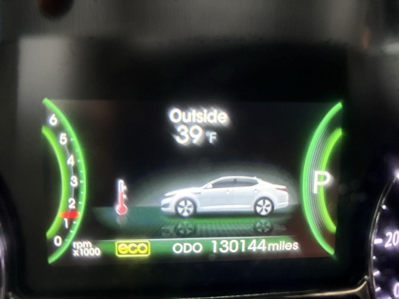 Kia Optima Hybrid Sedan 2011