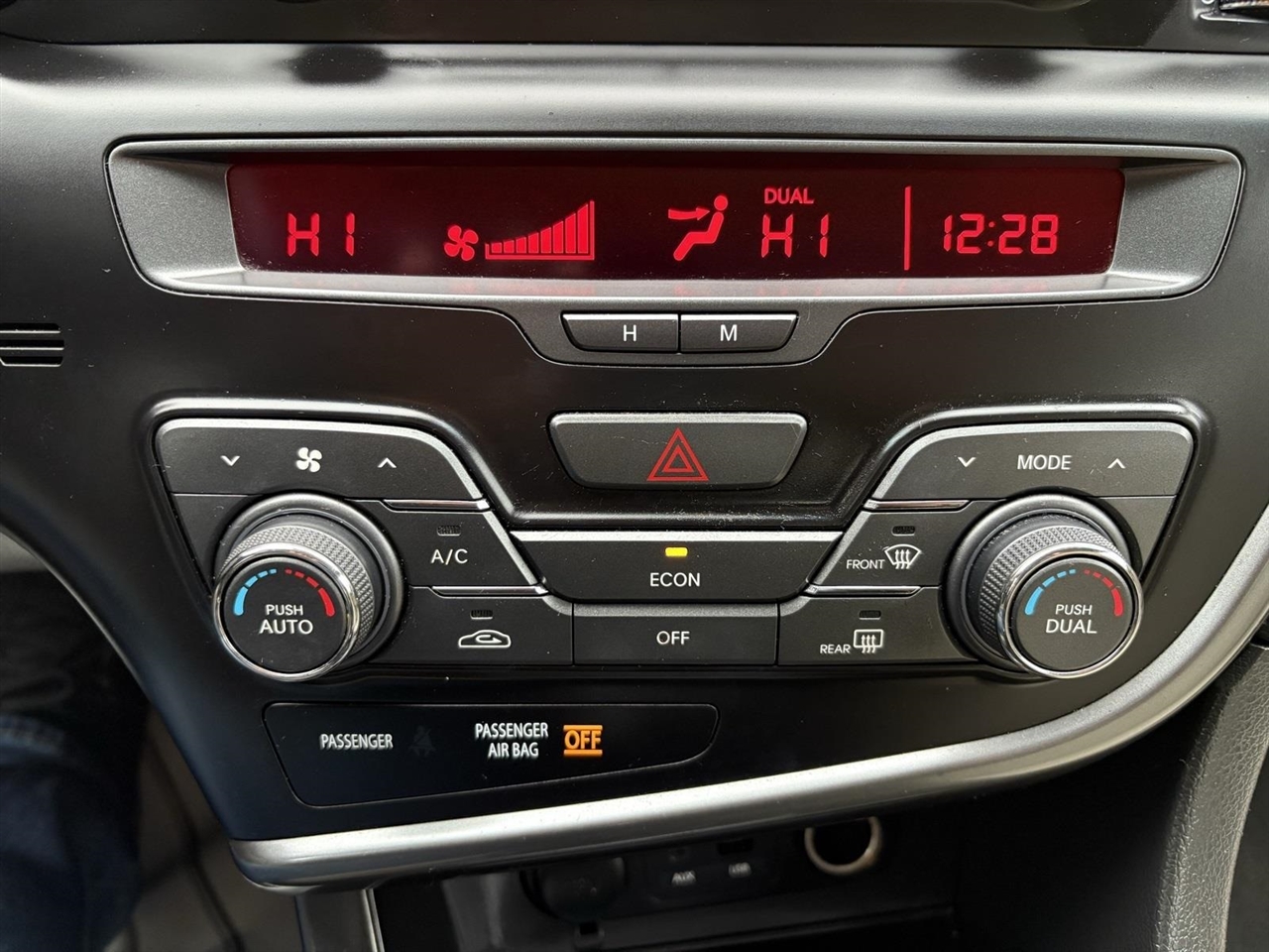 Kia Optima Hybrid Sedan 2011