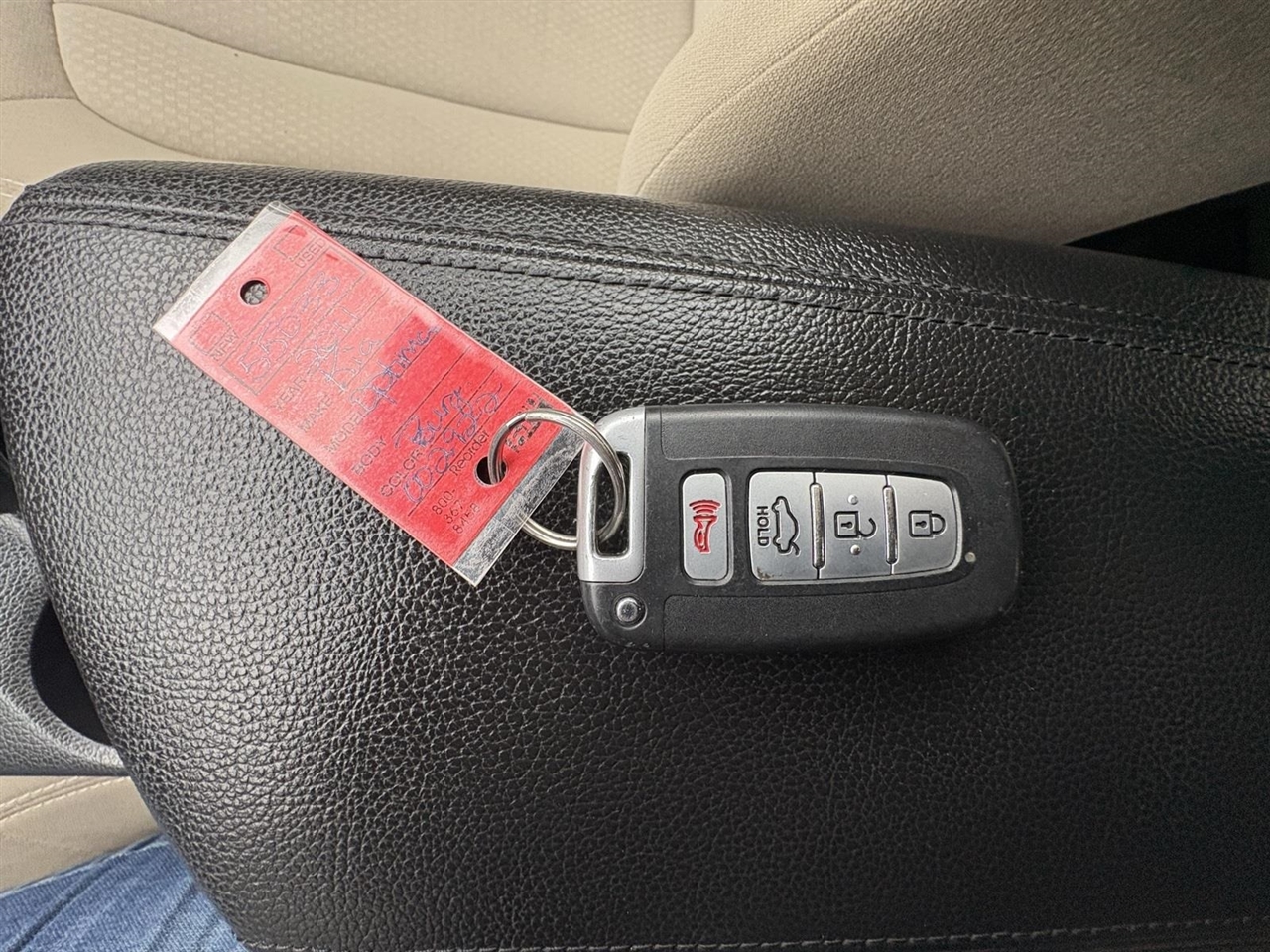 Kia Optima Hybrid Sedan 2011