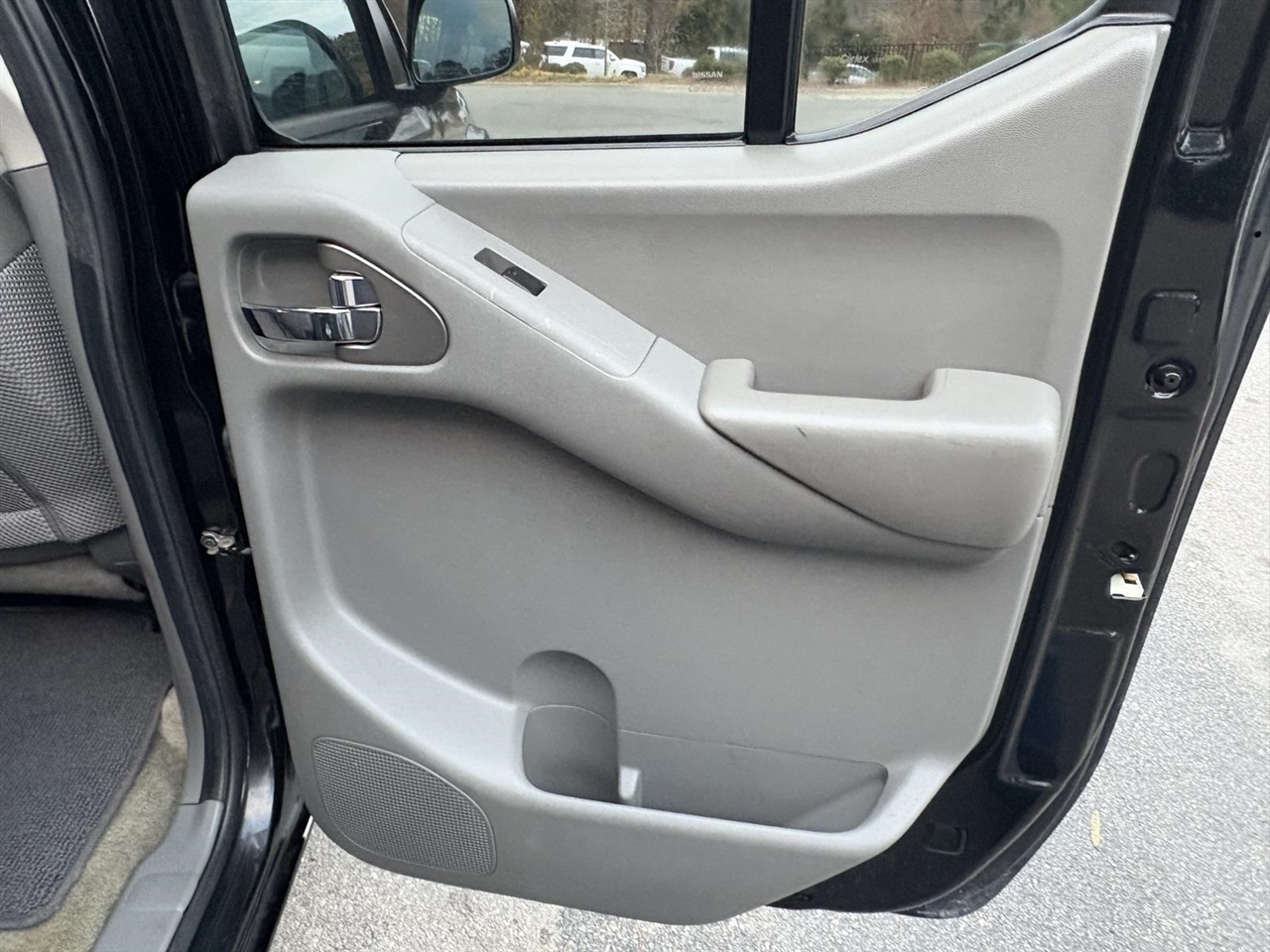 Nissan Frontier S Crew Cab 5AT 2WD 2017