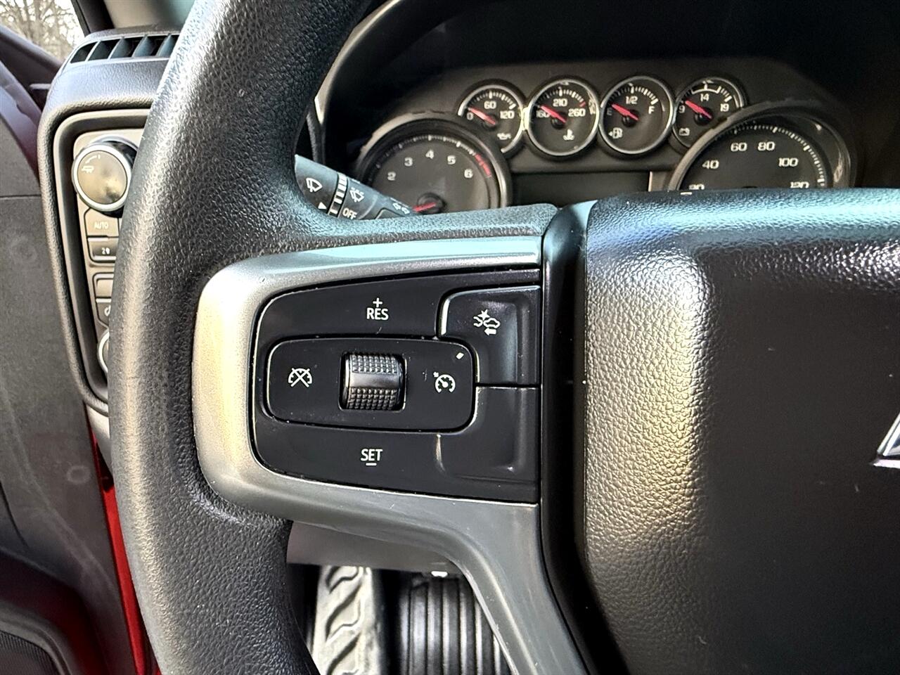 Chevrolet Silverado 1500  2021