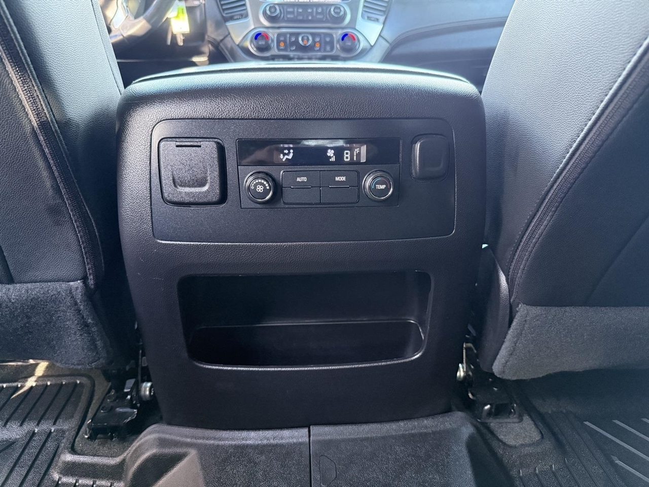 Chevrolet Tahoe  2017