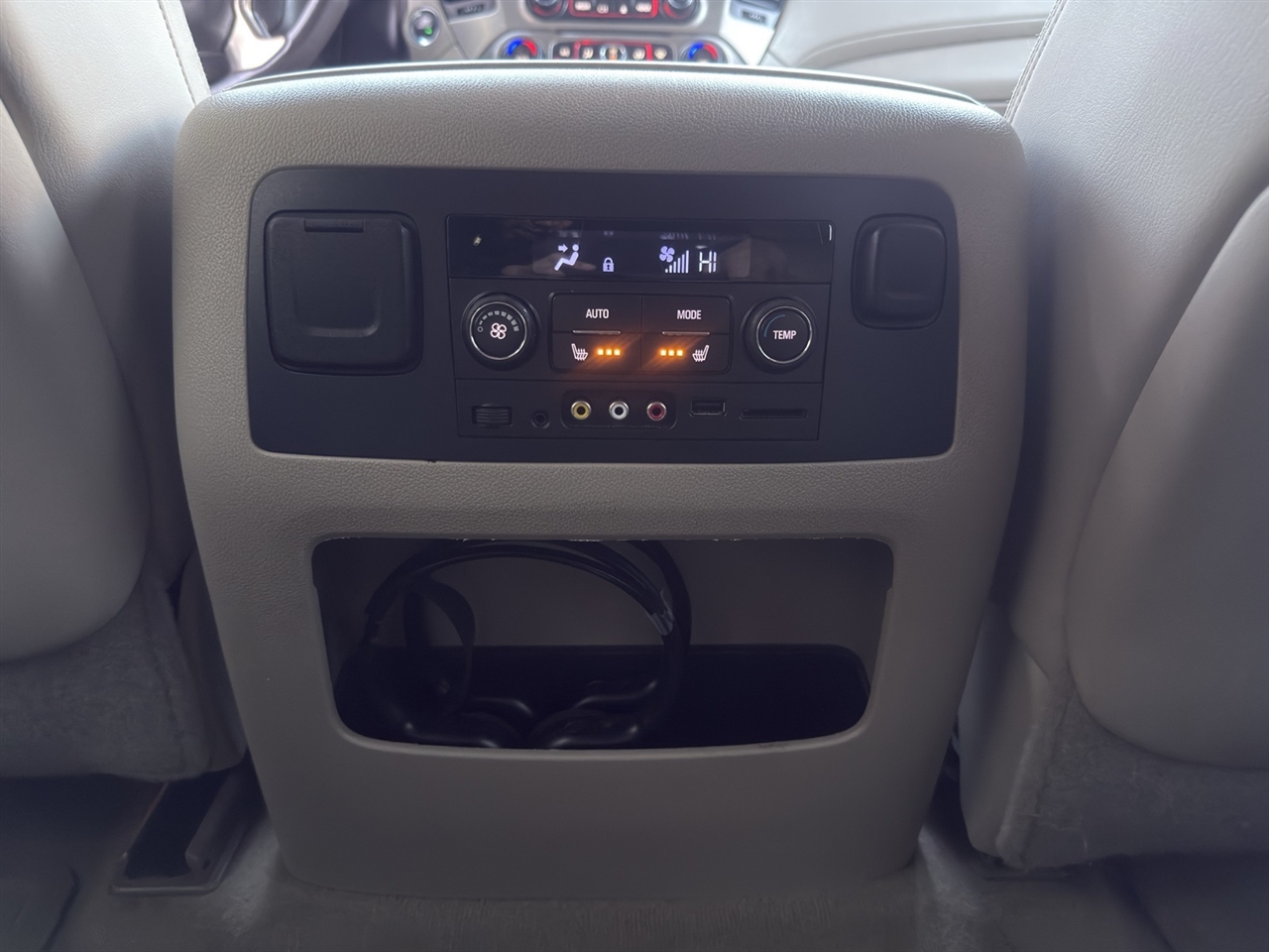 GMC Yukon Denali  2015