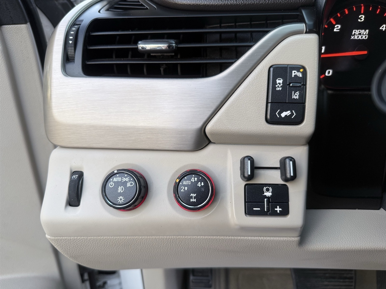 GMC Yukon Denali  2015