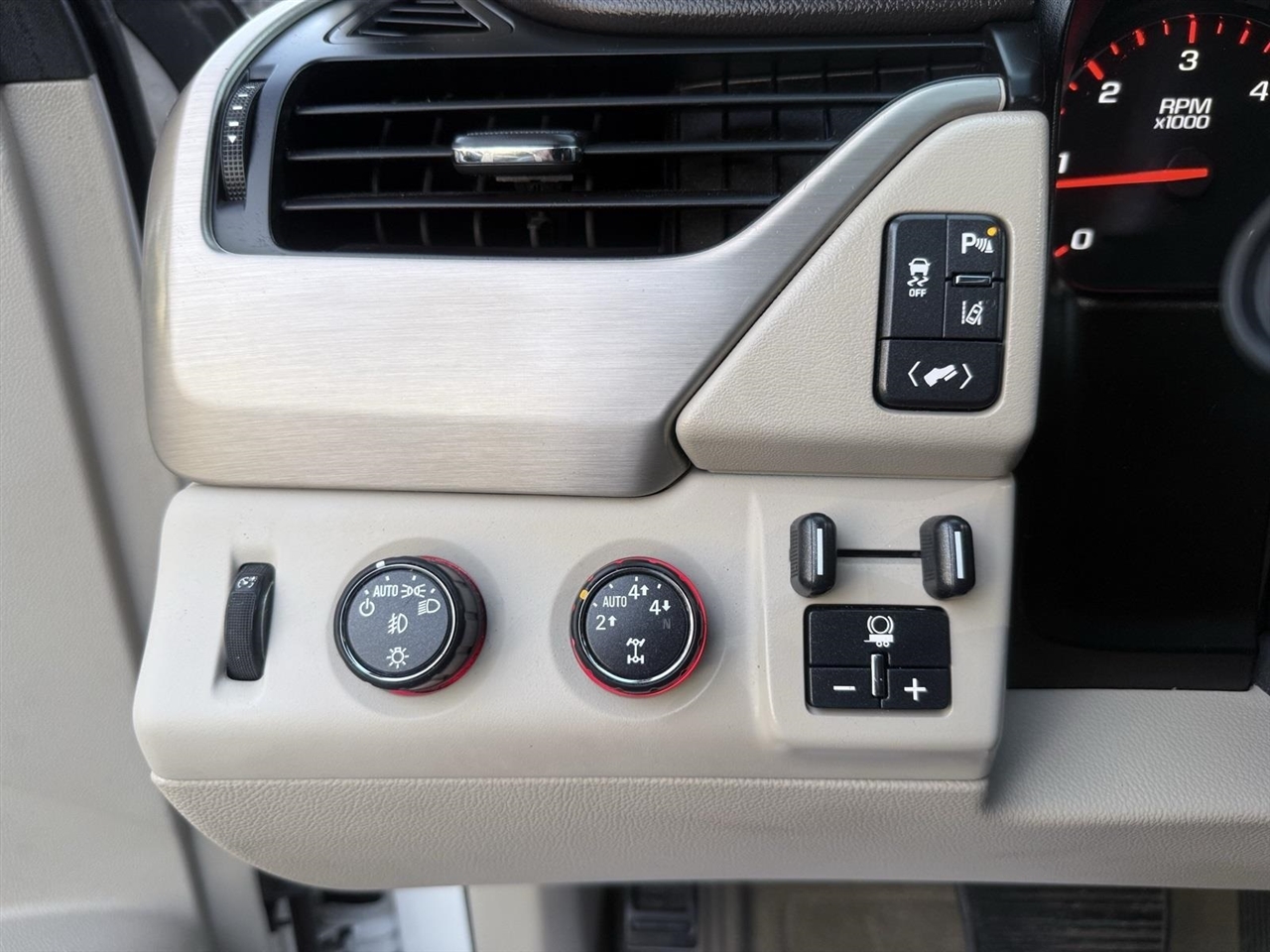 GMC Yukon Denali  2015