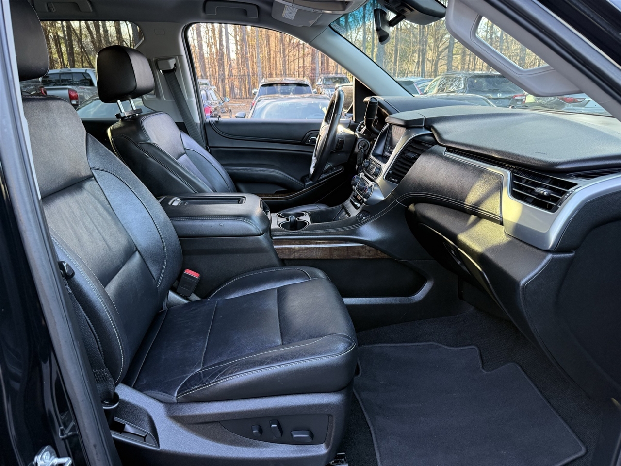 Chevrolet Suburban  2018