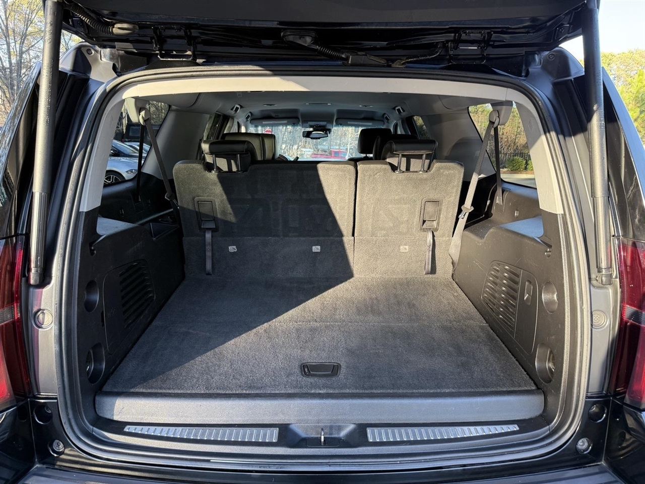 Chevrolet Suburban  2018