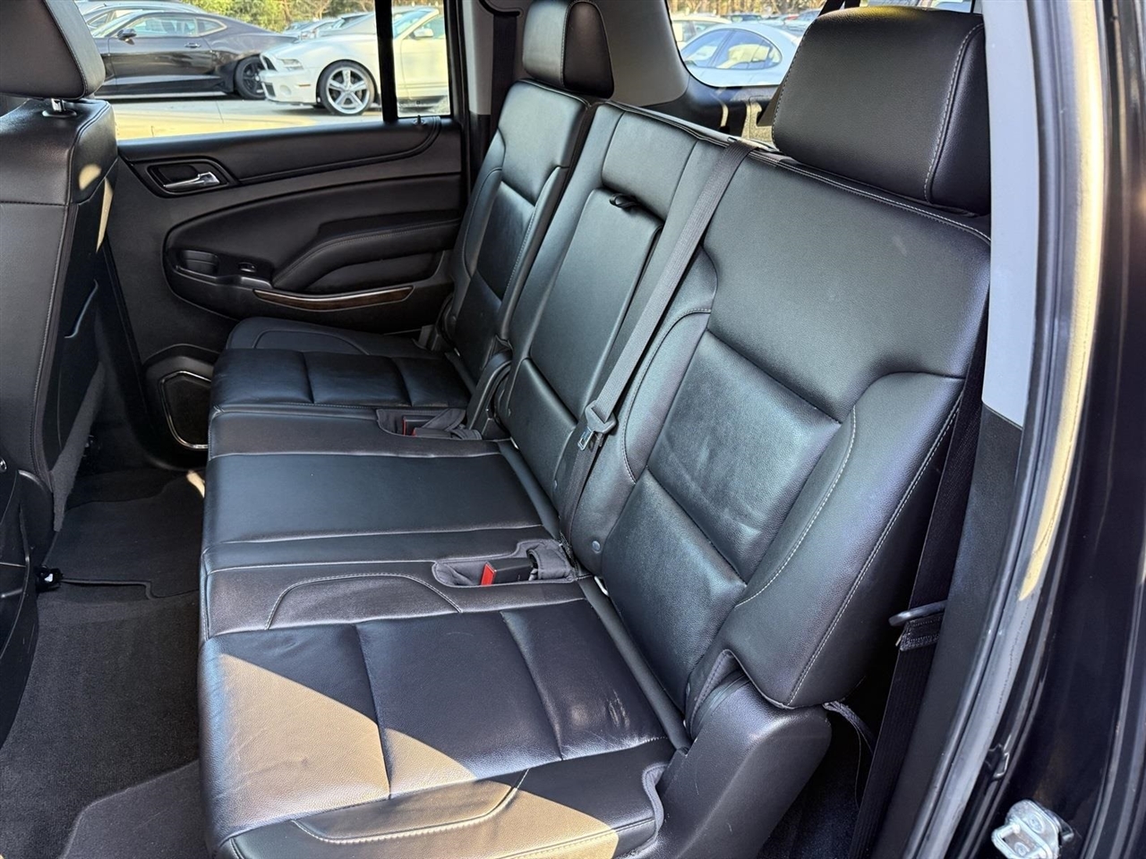 Chevrolet Suburban  2018