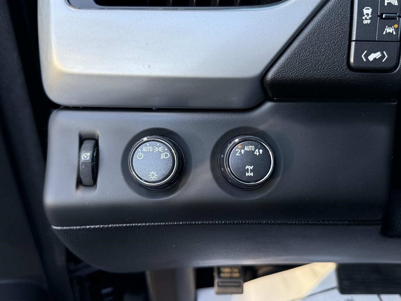 Chevrolet Suburban  2018