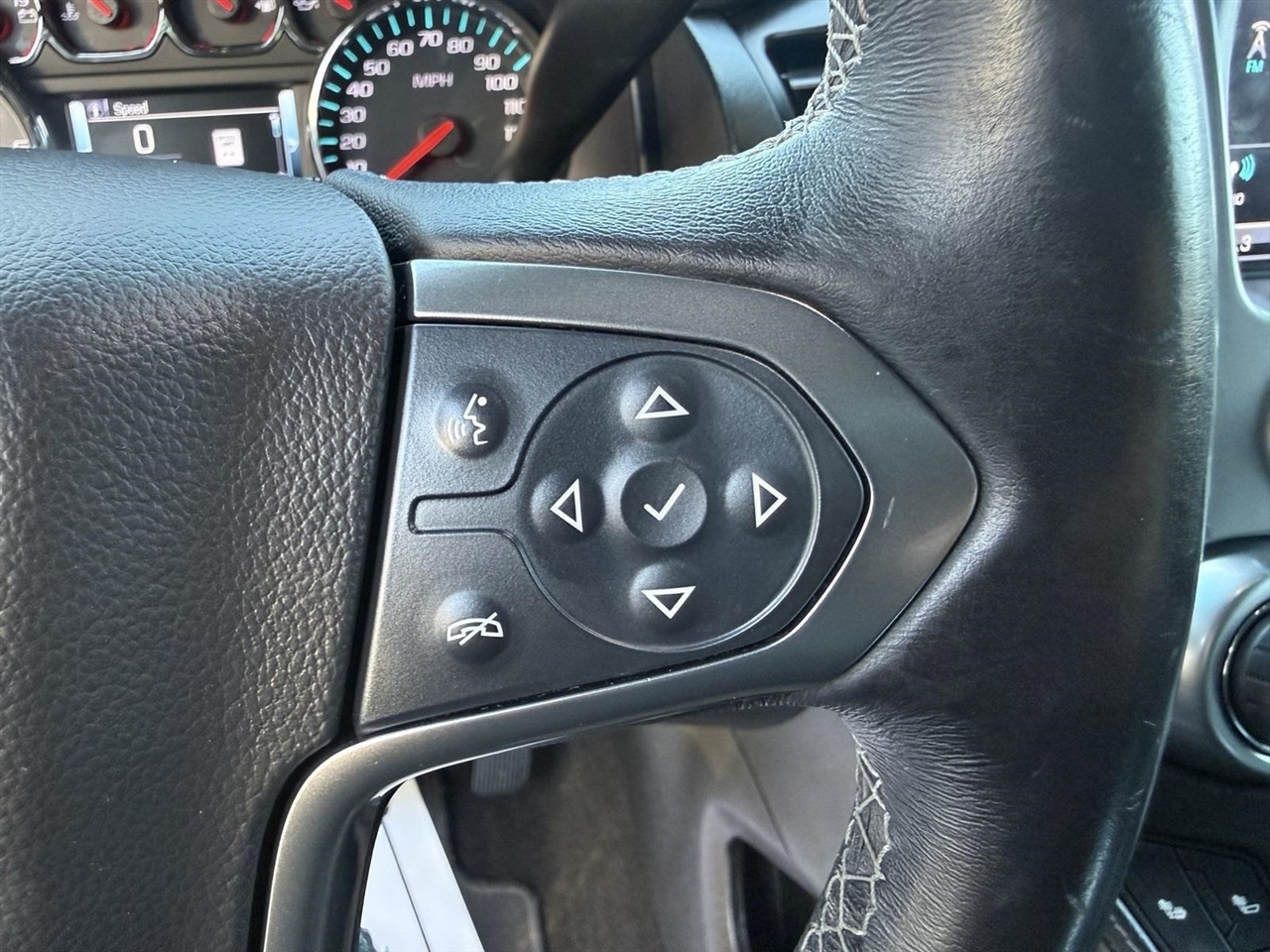 Chevrolet Suburban  2018