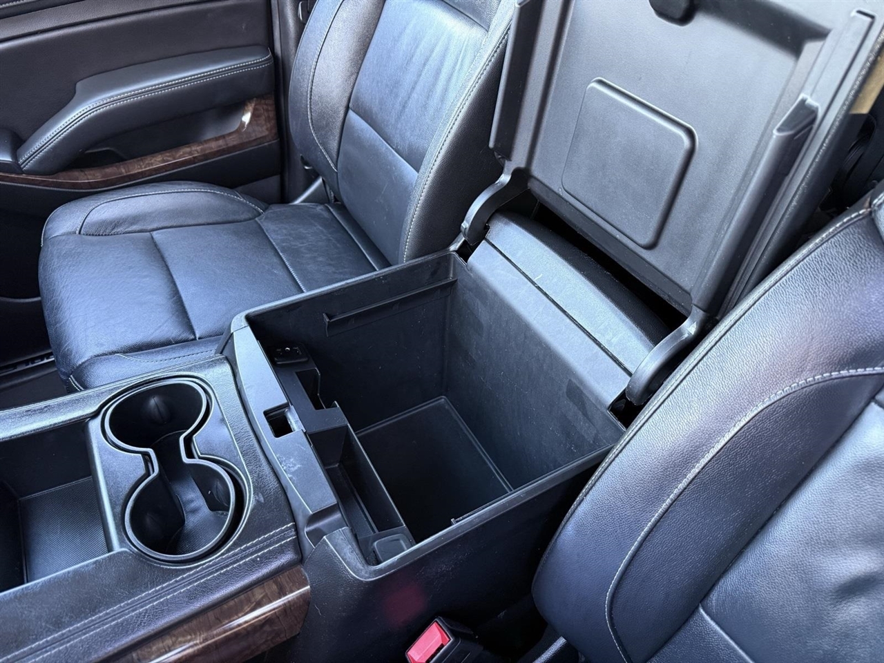 Chevrolet Suburban  2018