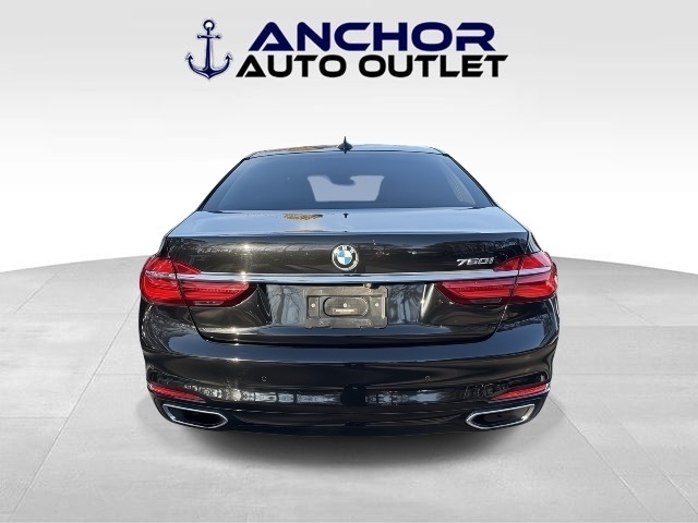 BMW 7-Series  2018