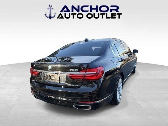 BMW 7-Series  2018