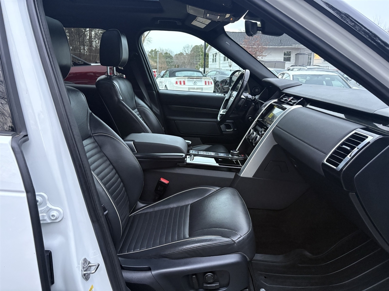 Land Rover Discovery  2018