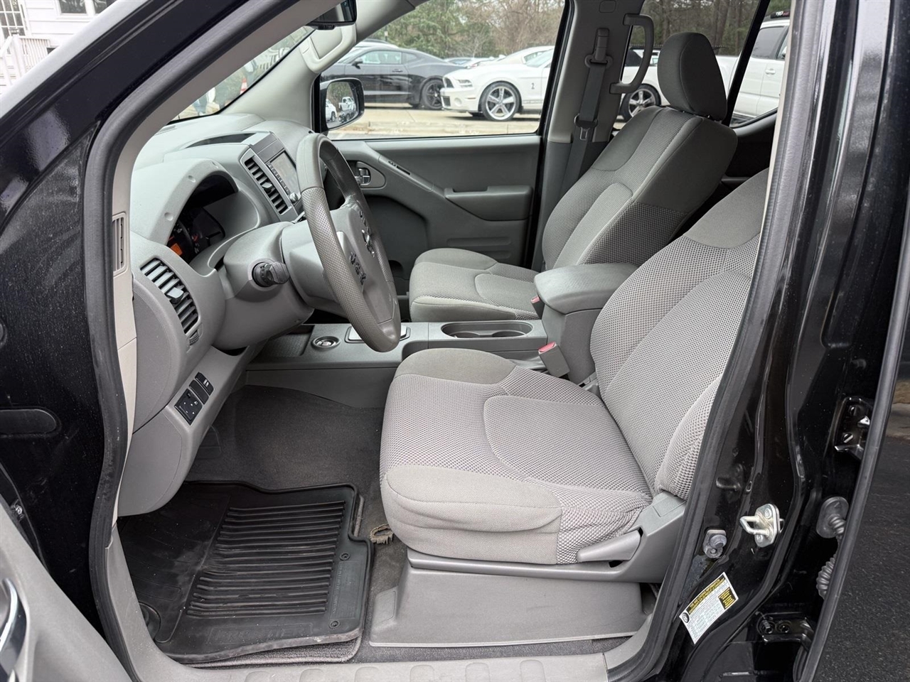 Nissan Frontier  2020