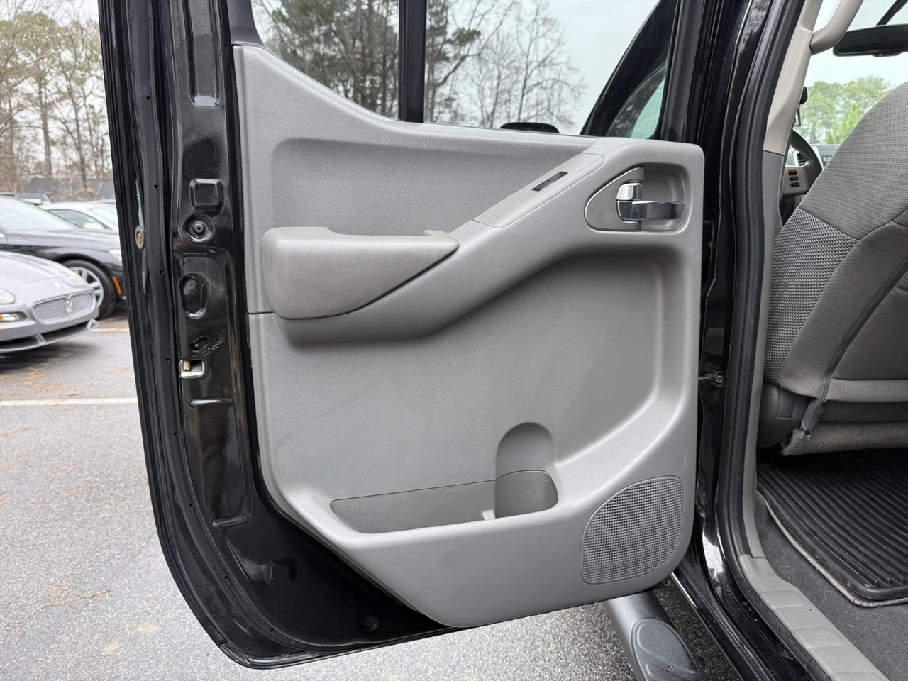 Nissan Frontier  2020