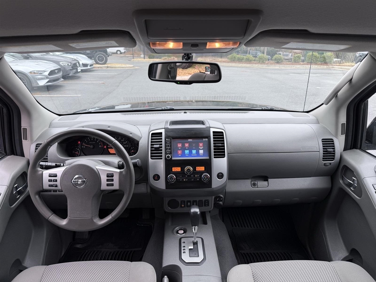 Nissan Frontier  2020