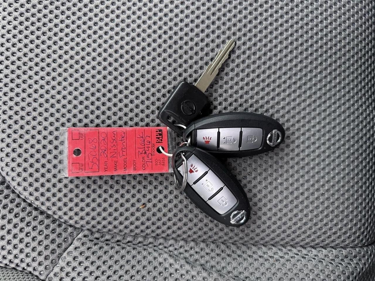 Nissan Frontier  2020