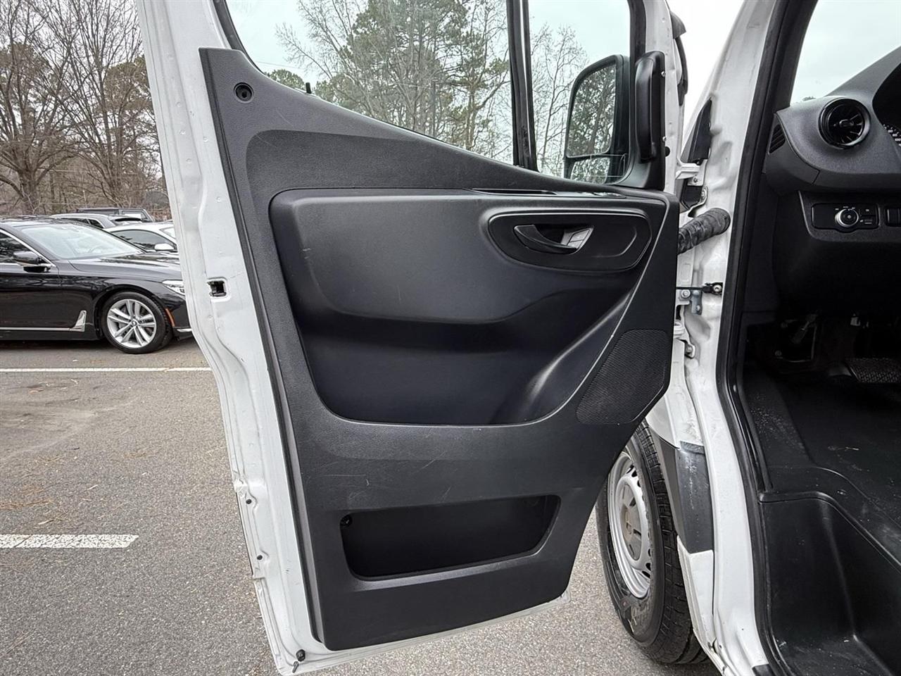 Mercedes-Benz Sprinter  2021