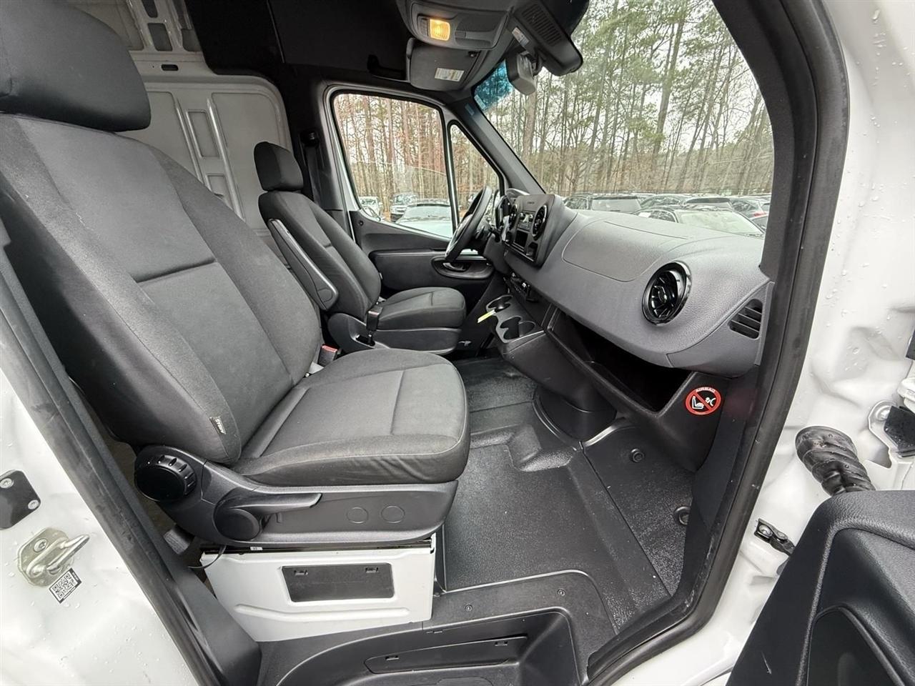 Mercedes-Benz Sprinter  2021