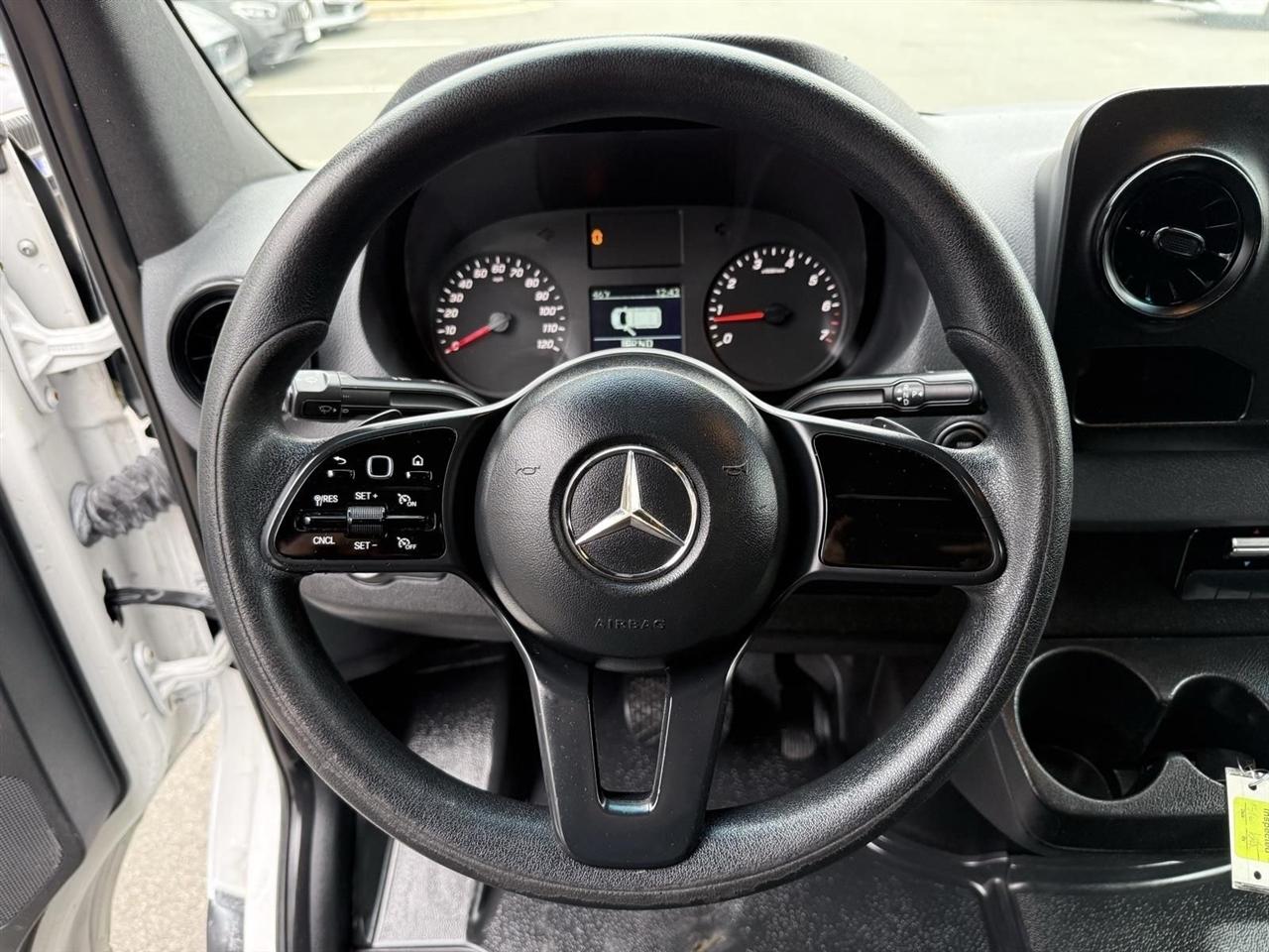 Mercedes-Benz Sprinter  2021