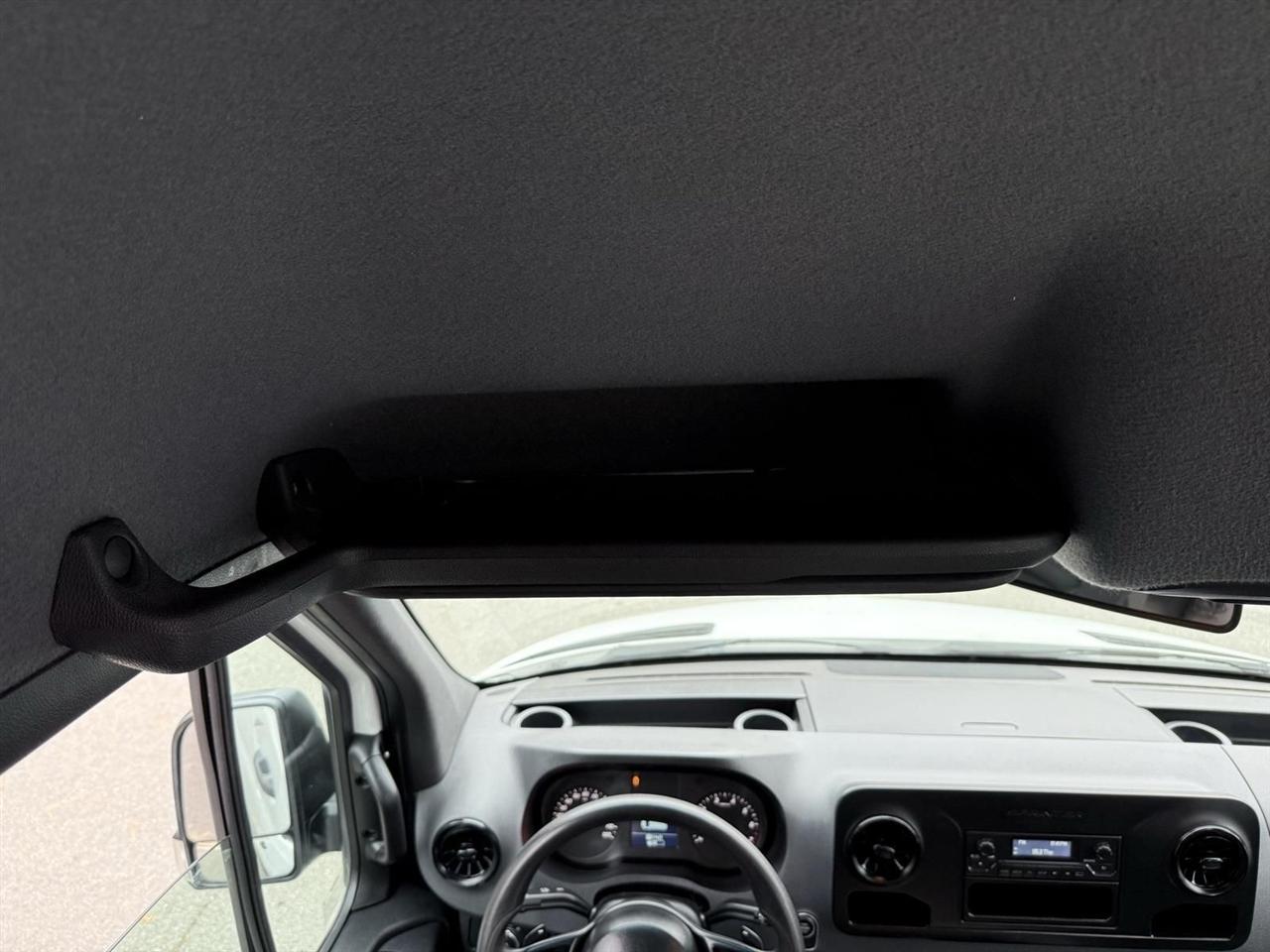 Mercedes-Benz Sprinter  2021