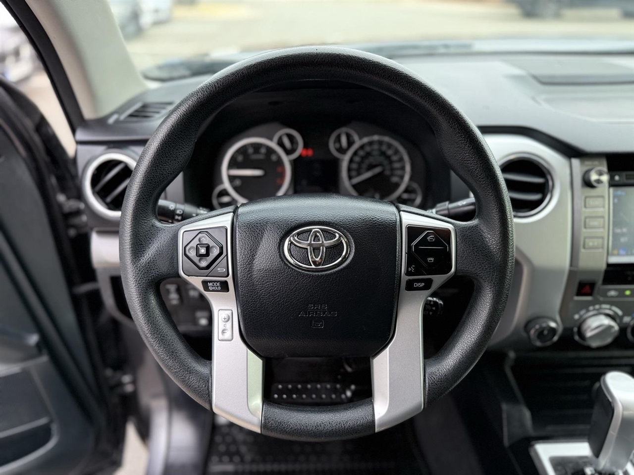 Toyota Tundra  2016