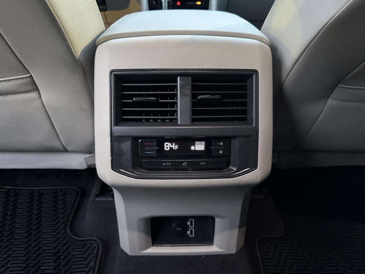 Volkswagen Atlas  2021