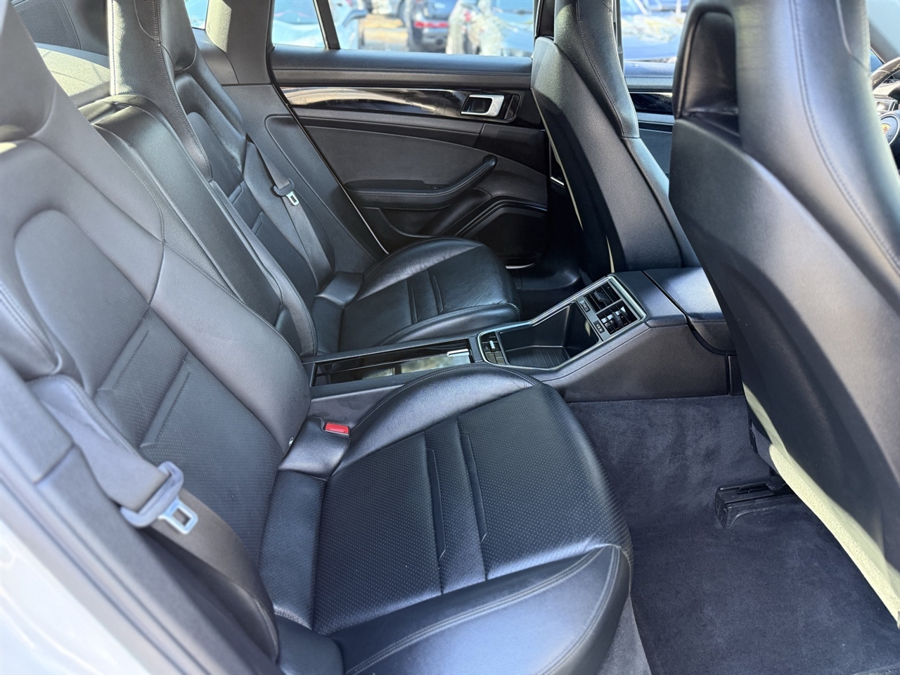 Porsche Panamera  2021