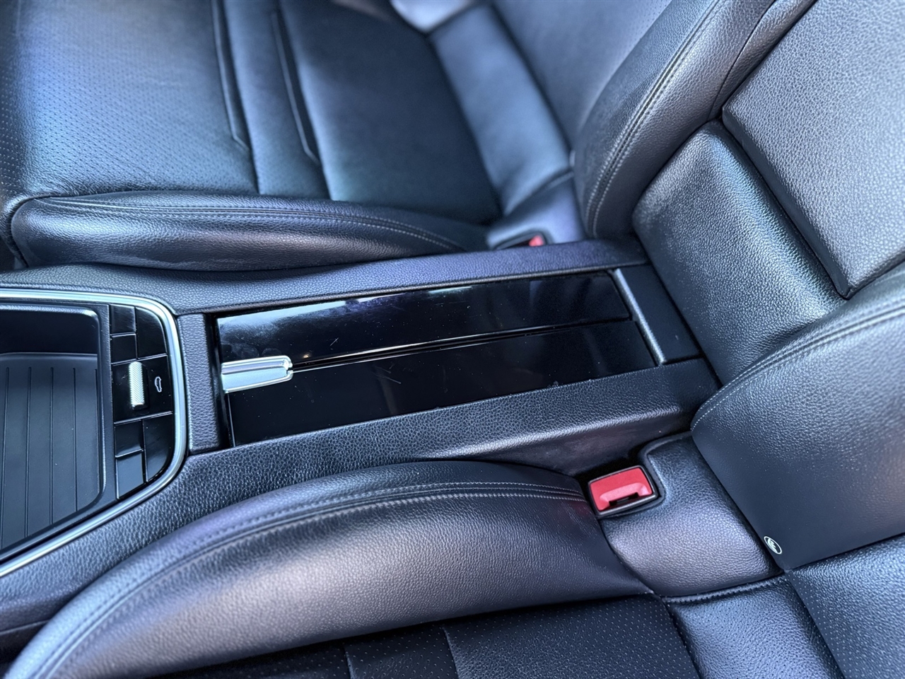 Porsche Panamera  2021