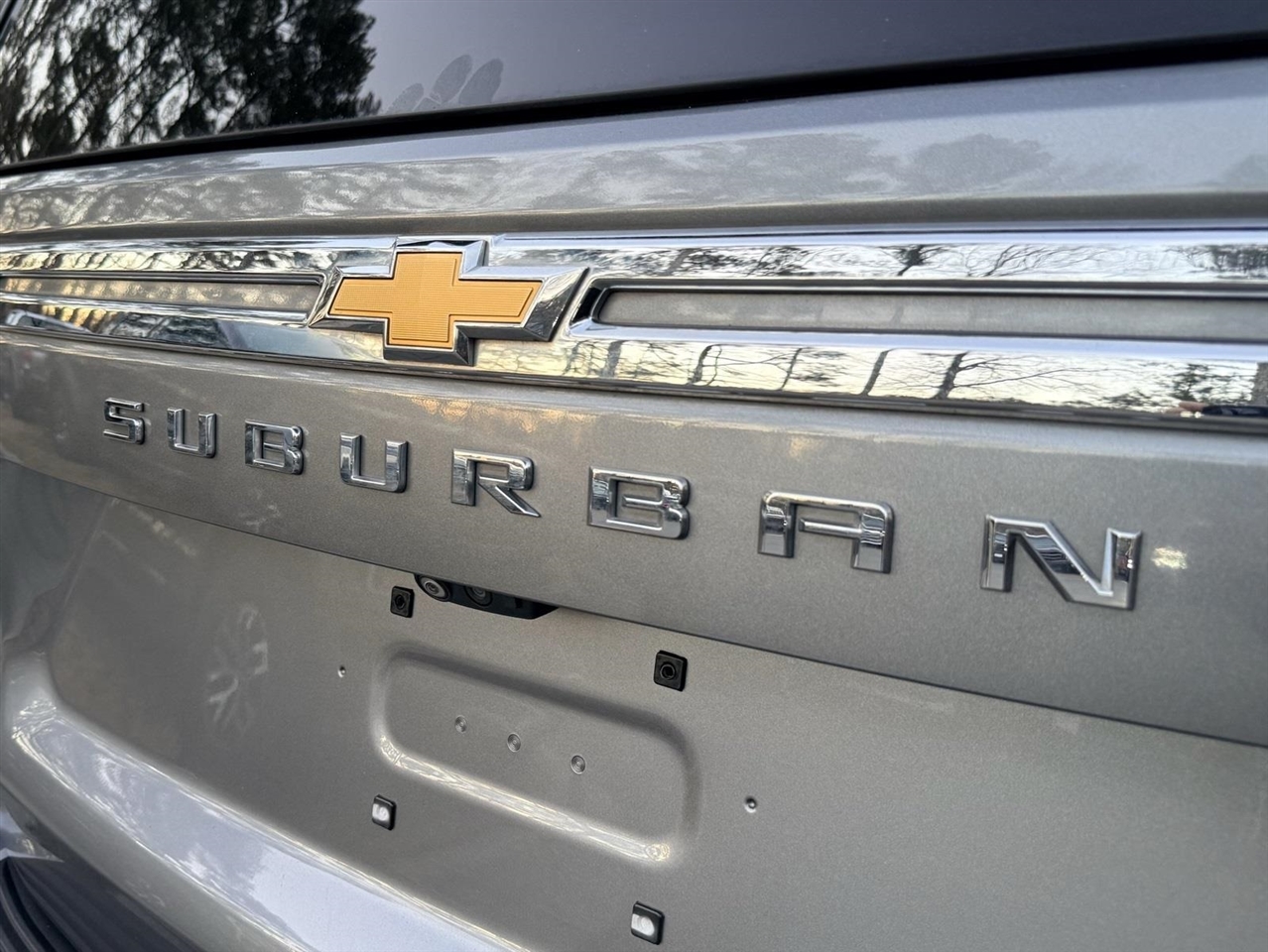 Chevrolet Suburban  2022