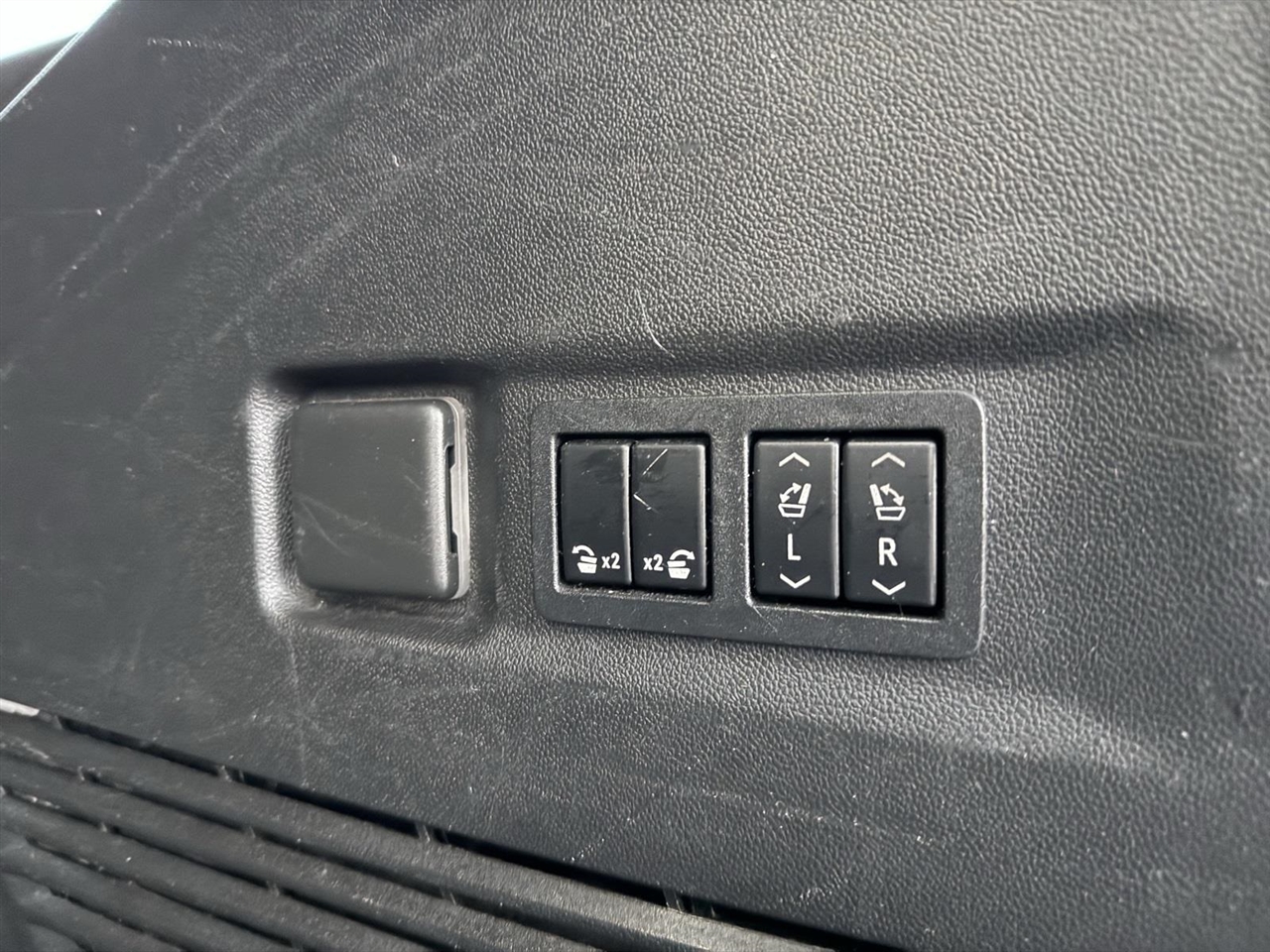 Chevrolet Suburban  2022