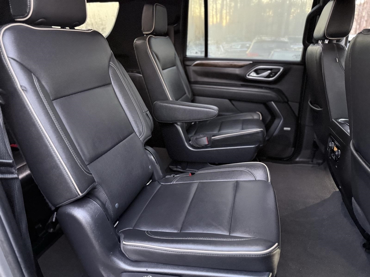 Chevrolet Suburban  2022