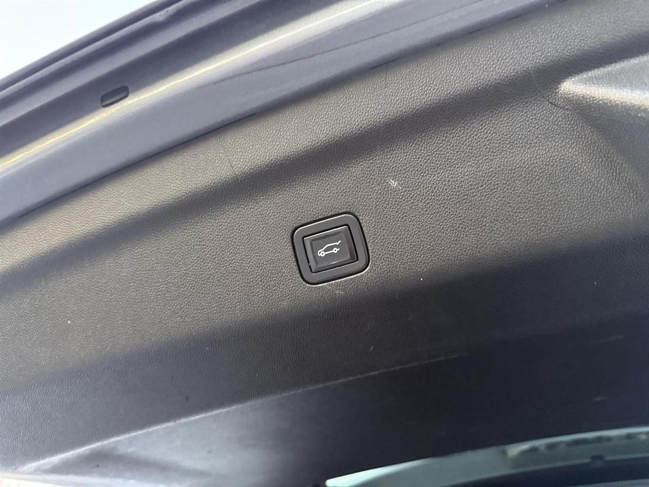 Chevrolet Suburban  2022