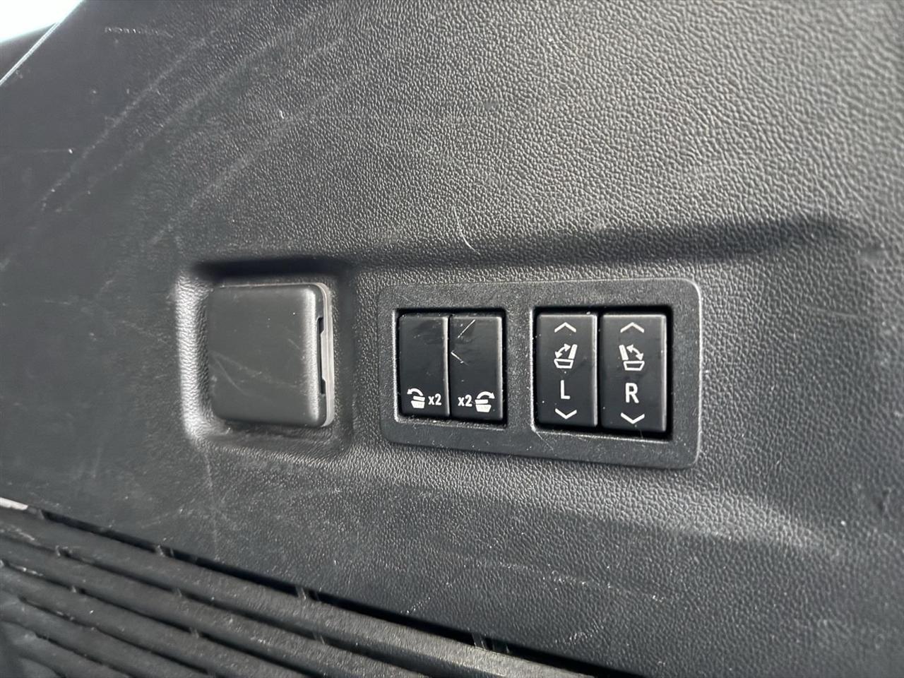 Chevrolet Suburban  2022