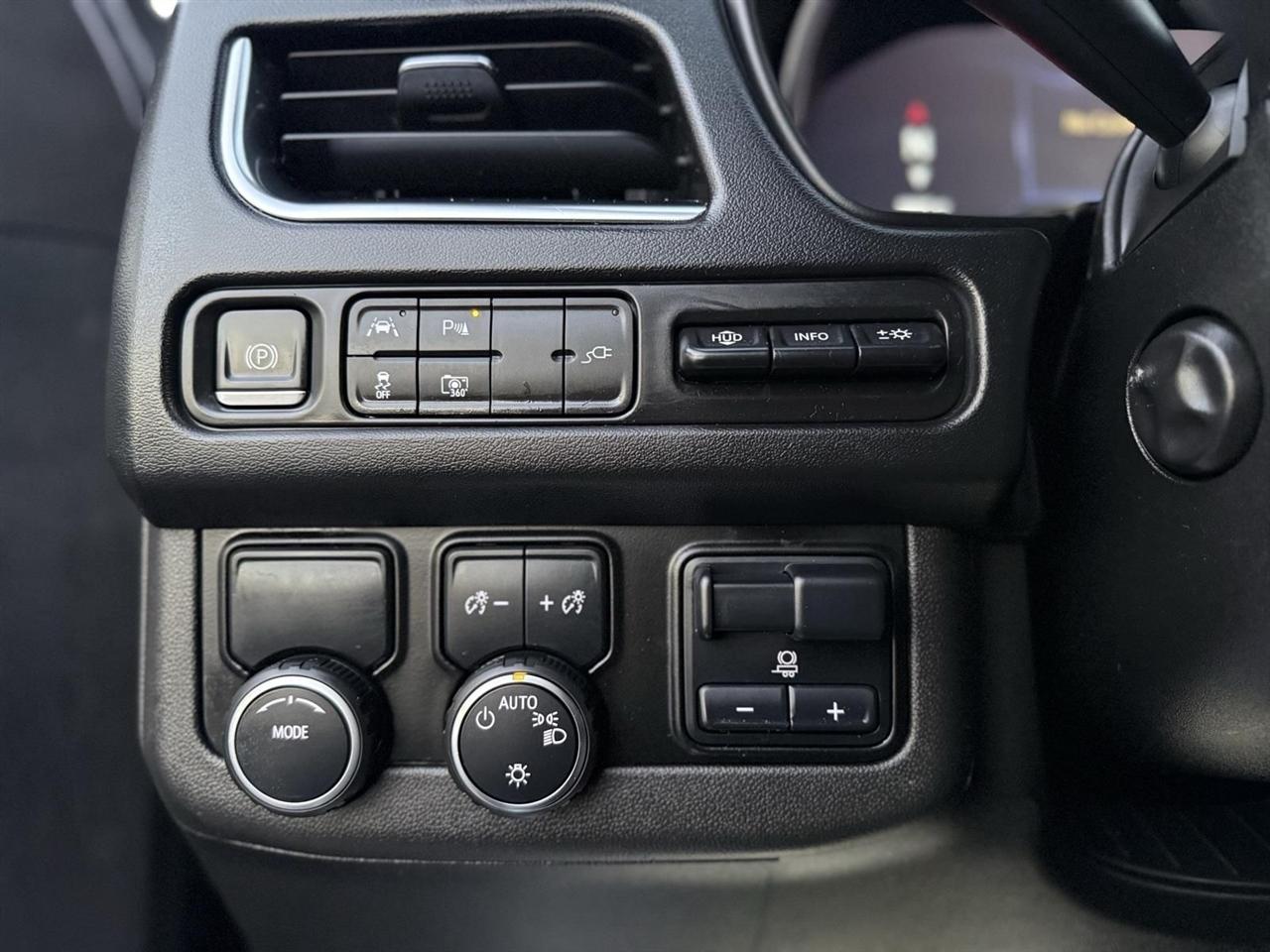 Chevrolet Suburban  2022