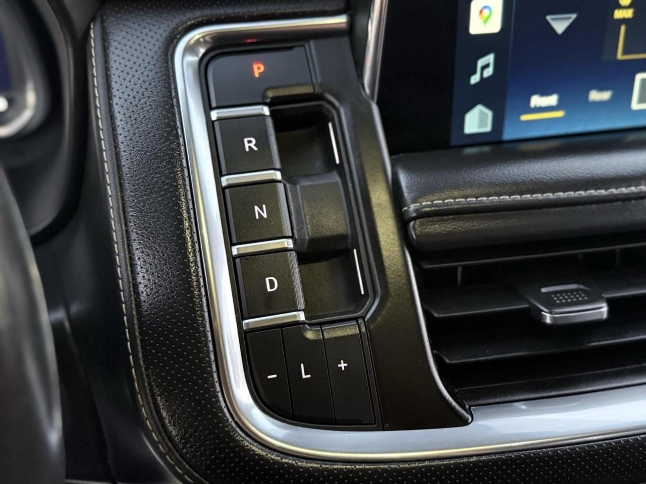 Chevrolet Suburban  2022