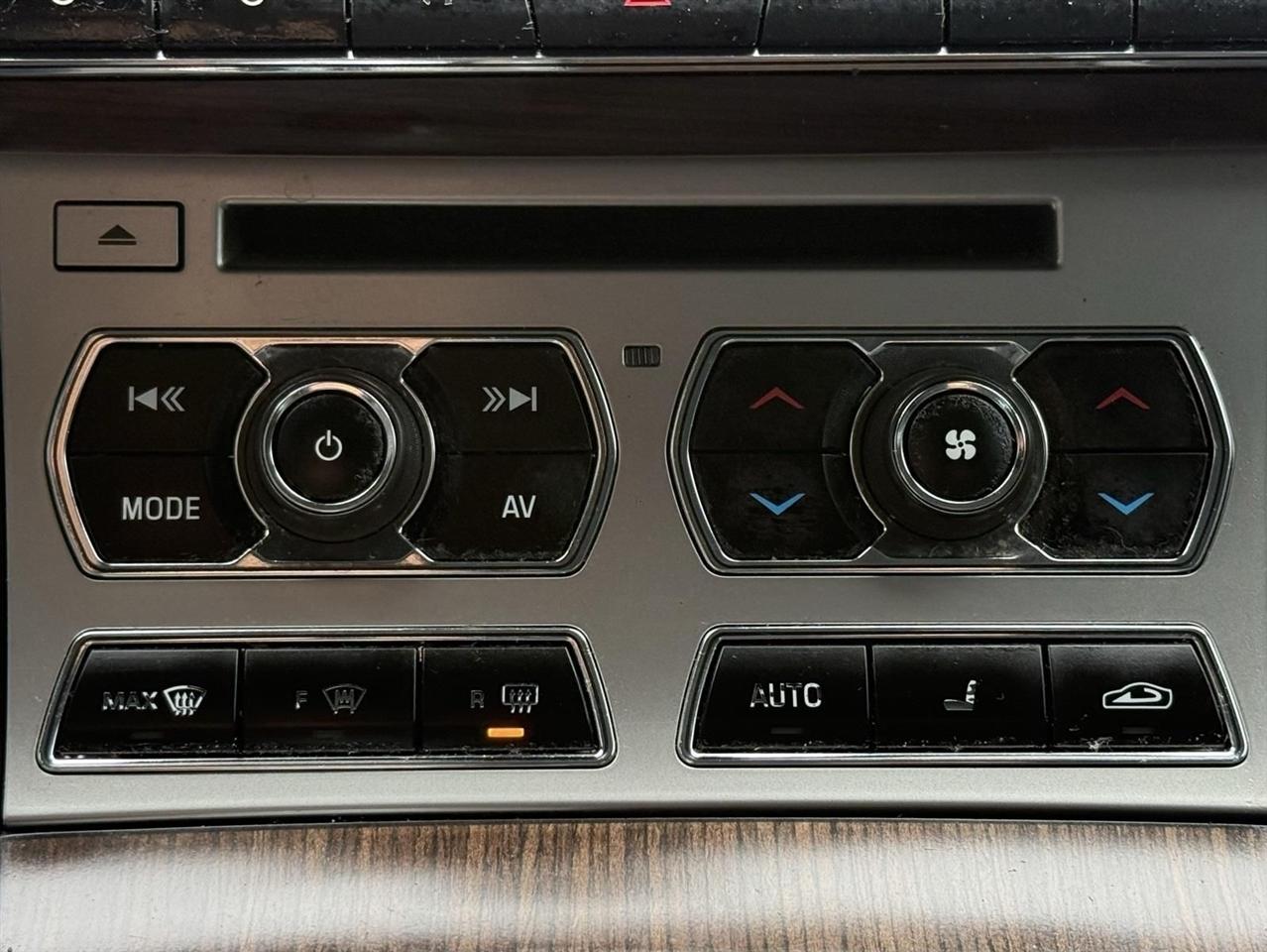 Jaguar XF-Series  2014