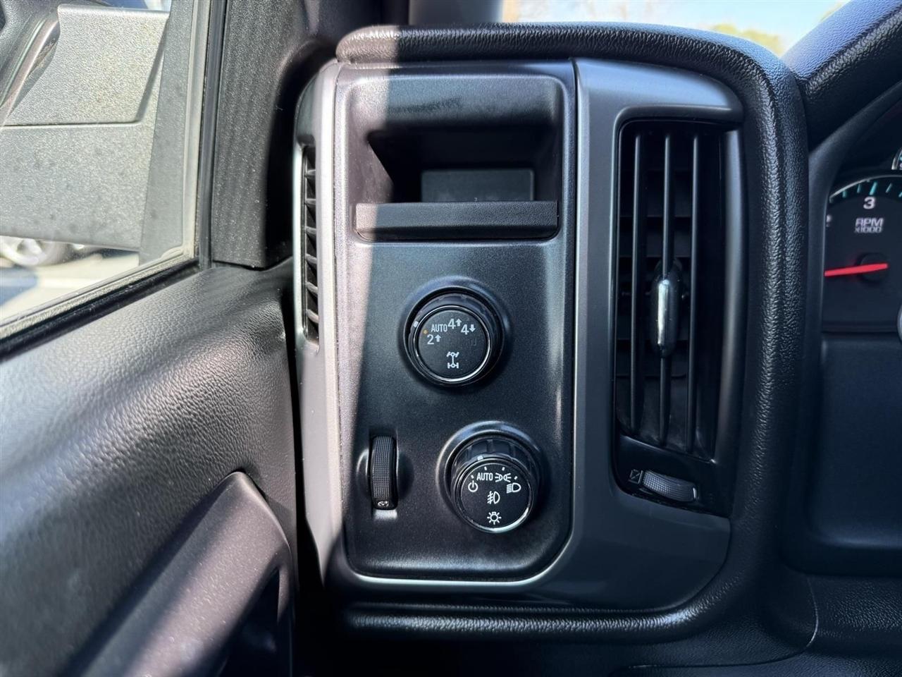 Chevrolet Silverado 1500  2018