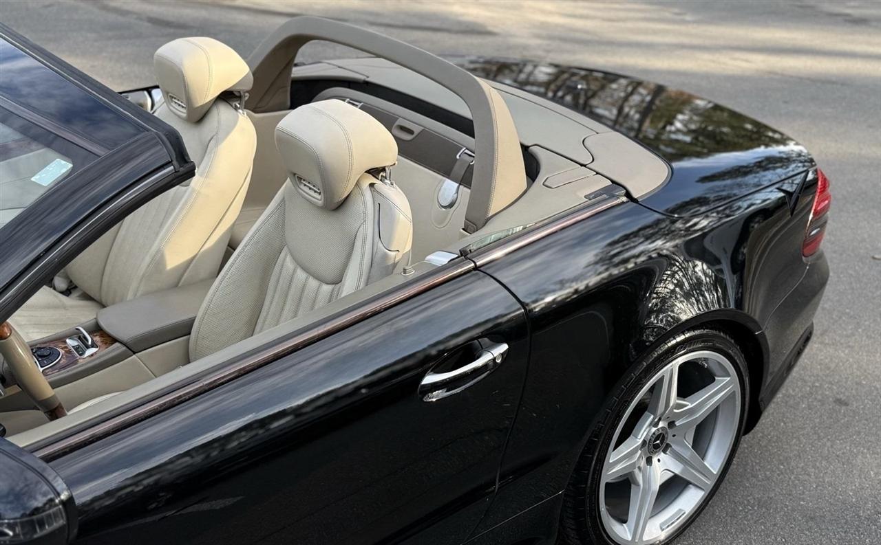 Mercedes-Benz SL-Class  2011