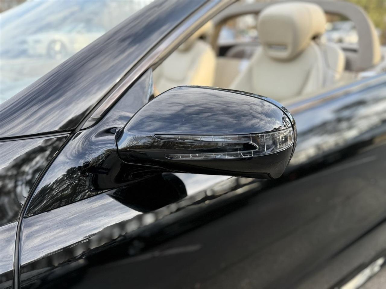 Mercedes-Benz SL-Class  2011