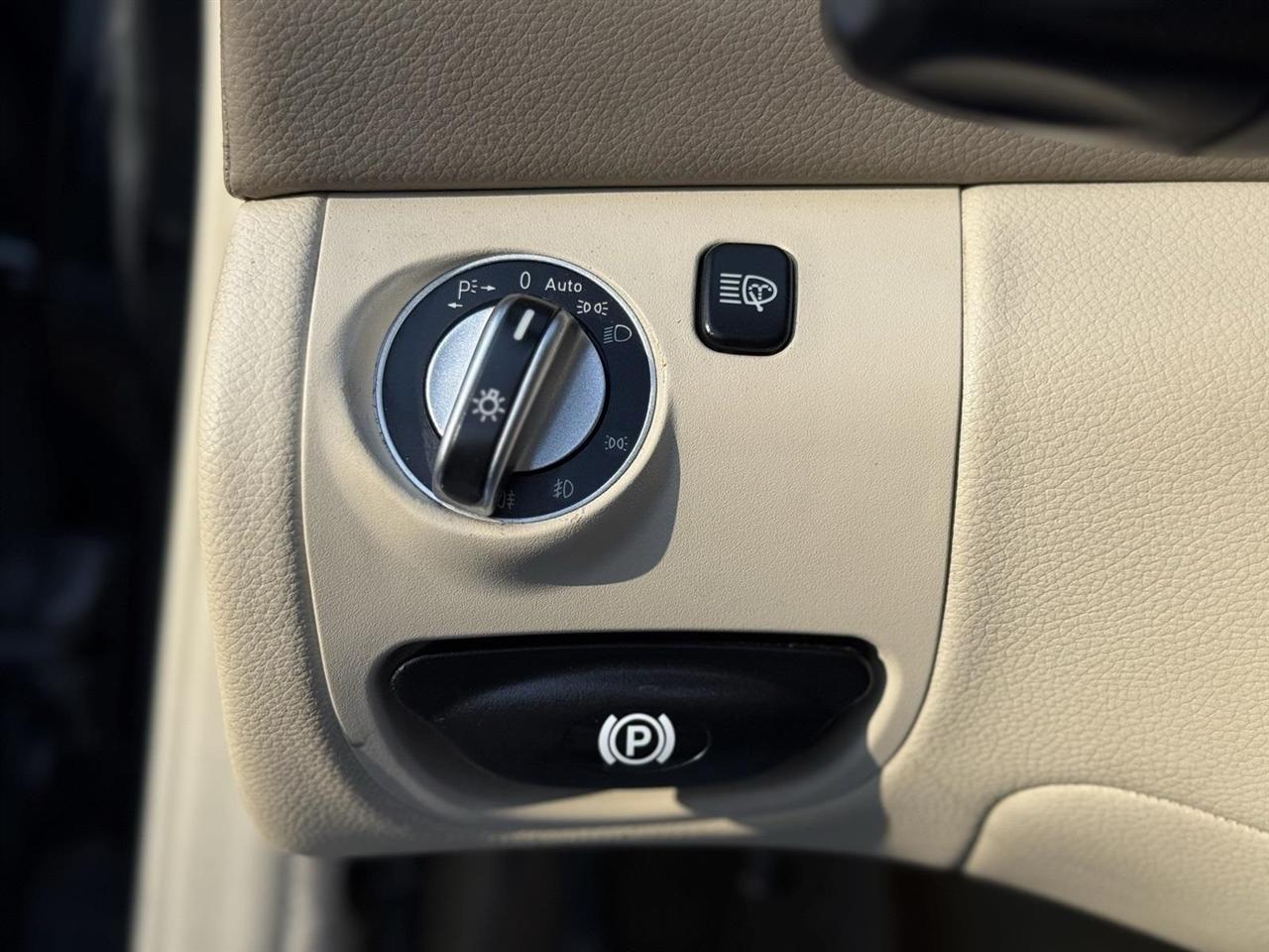 Mercedes-Benz SL-Class  2011