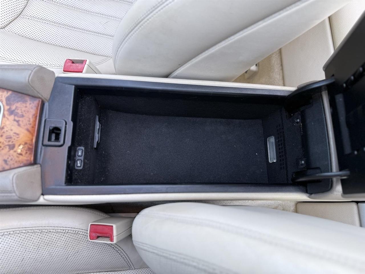 Mercedes-Benz SL-Class  2011