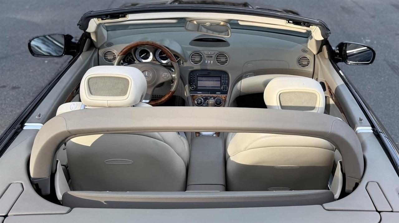 Mercedes-Benz SL-Class  2011