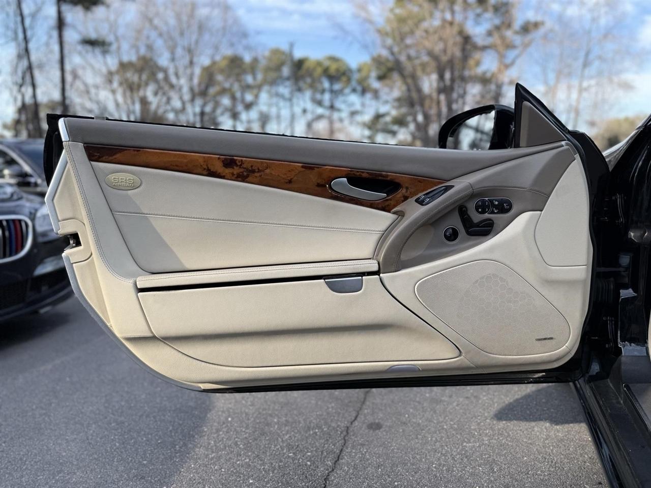 Mercedes-Benz SL-Class  2011