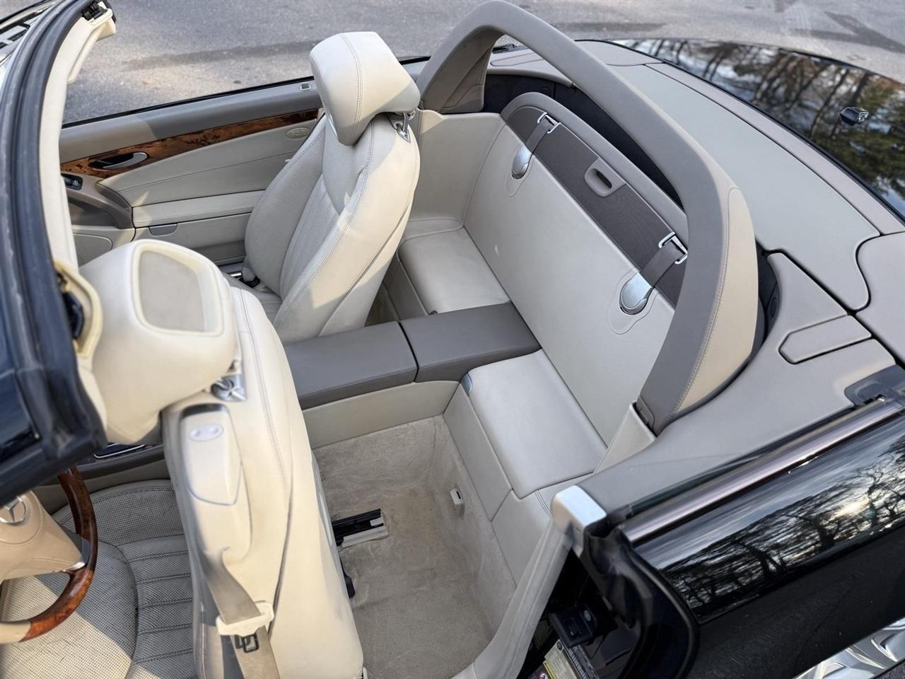 Mercedes-Benz SL-Class  2011