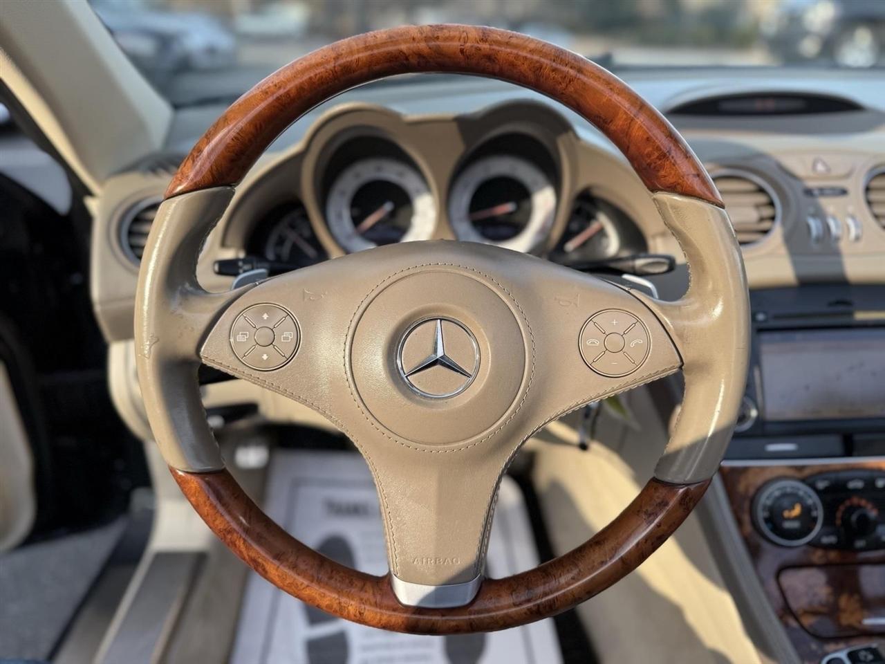 Mercedes-Benz SL-Class  2011