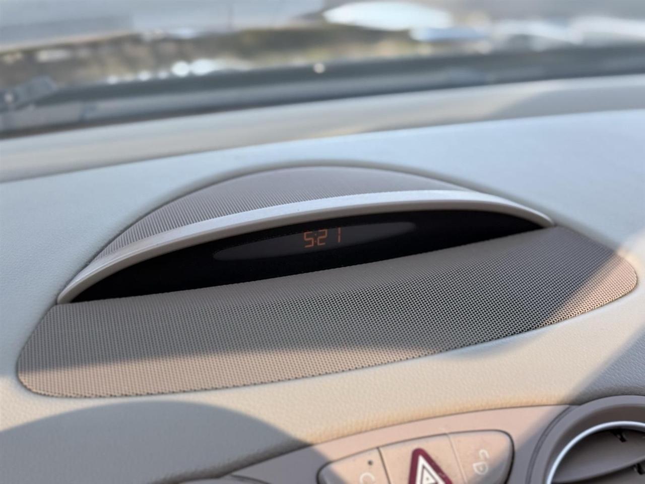 Mercedes-Benz SL-Class  2011