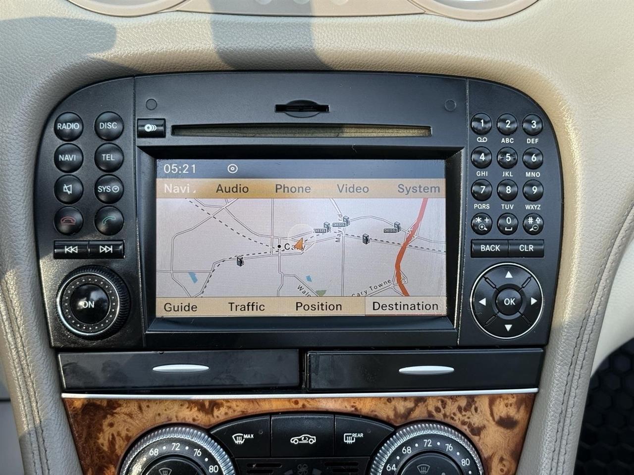 Mercedes-Benz SL-Class  2011